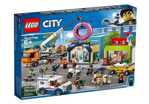 MATTONCINI LEGO® CITY "INAUGURAZIONE DELLA CIAMBELLERIA" - 790 PZ (6+)